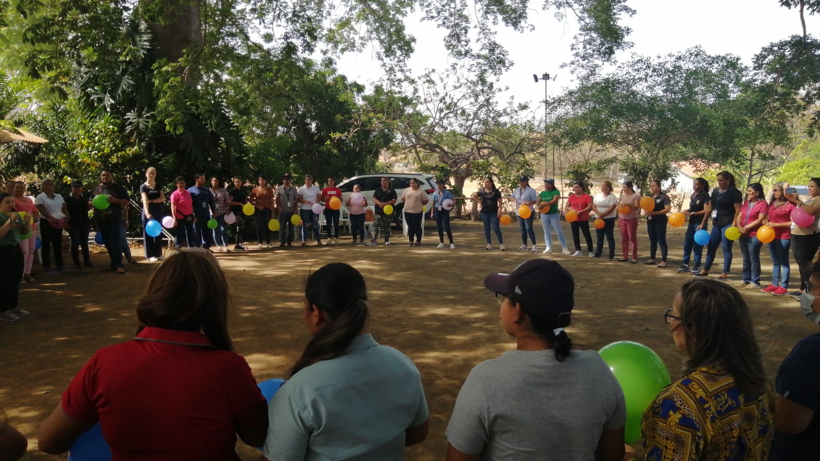 Capacitan en “Liderazgo y Toma de Decisiones” a colaboradores de la Extensión de Los Santos