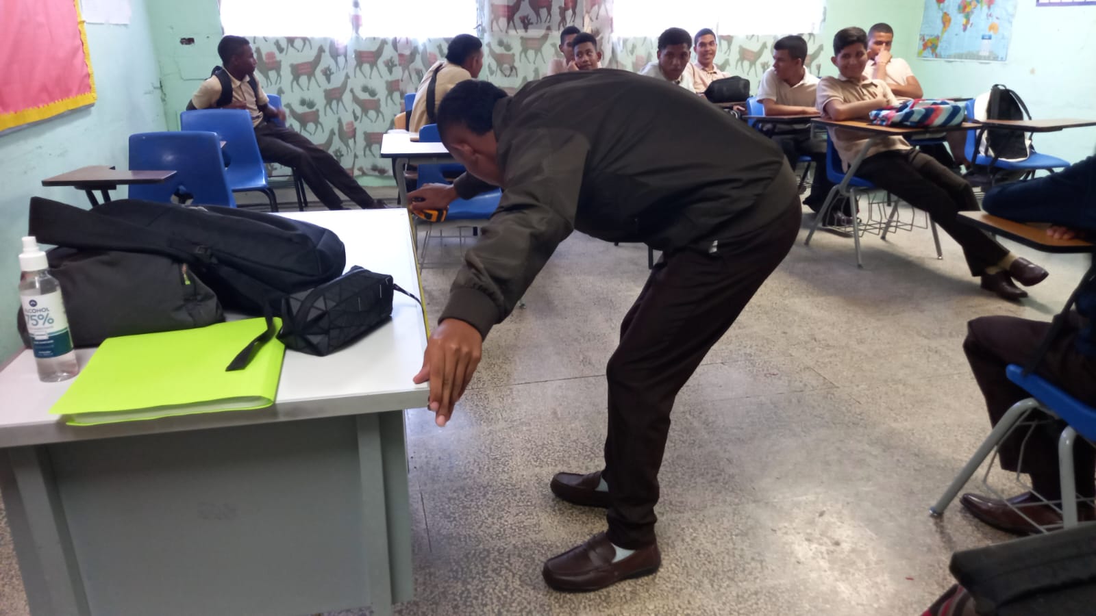 Orientan a estudiantes de CTI sobre aspectos técnicos de soldadura