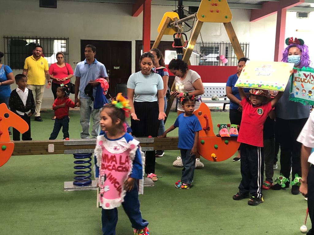 IPHE de Penonomé conmemora Semana de la Educación Inicial con concurso