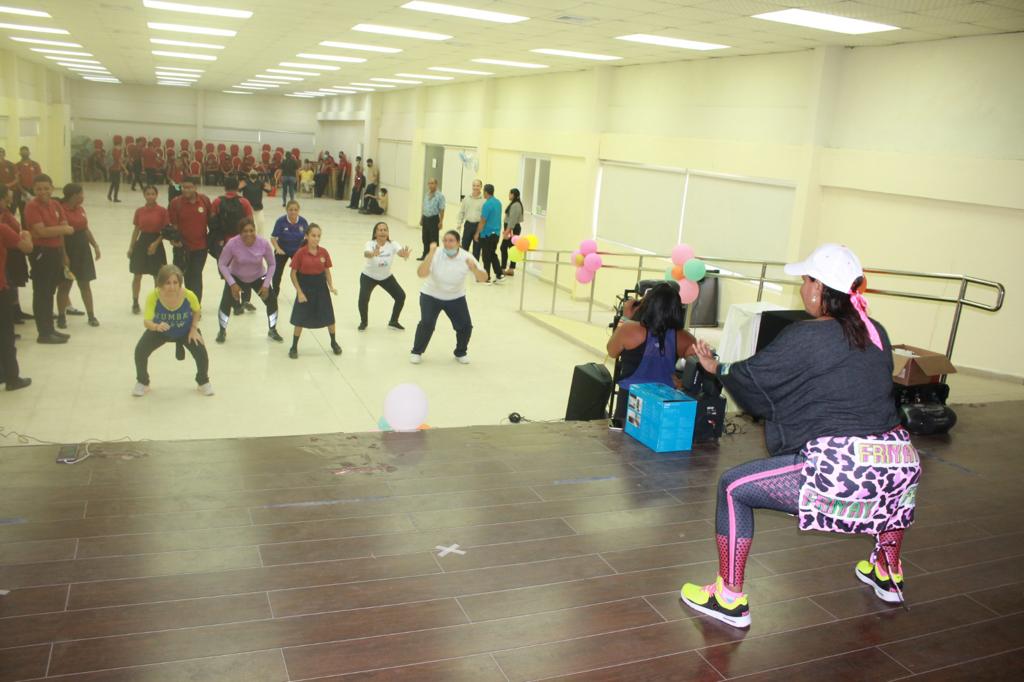 Estudiantes de la EVE participan en día deportivo