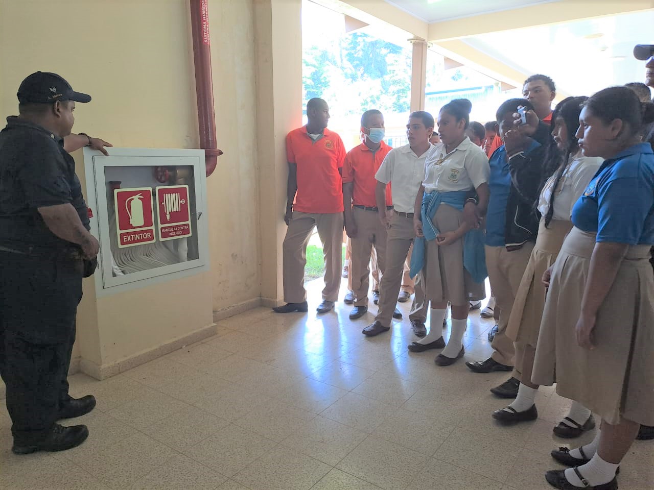 Estudiantes de CTI en Bocas del Toro conocen sobre planes de emergencias
