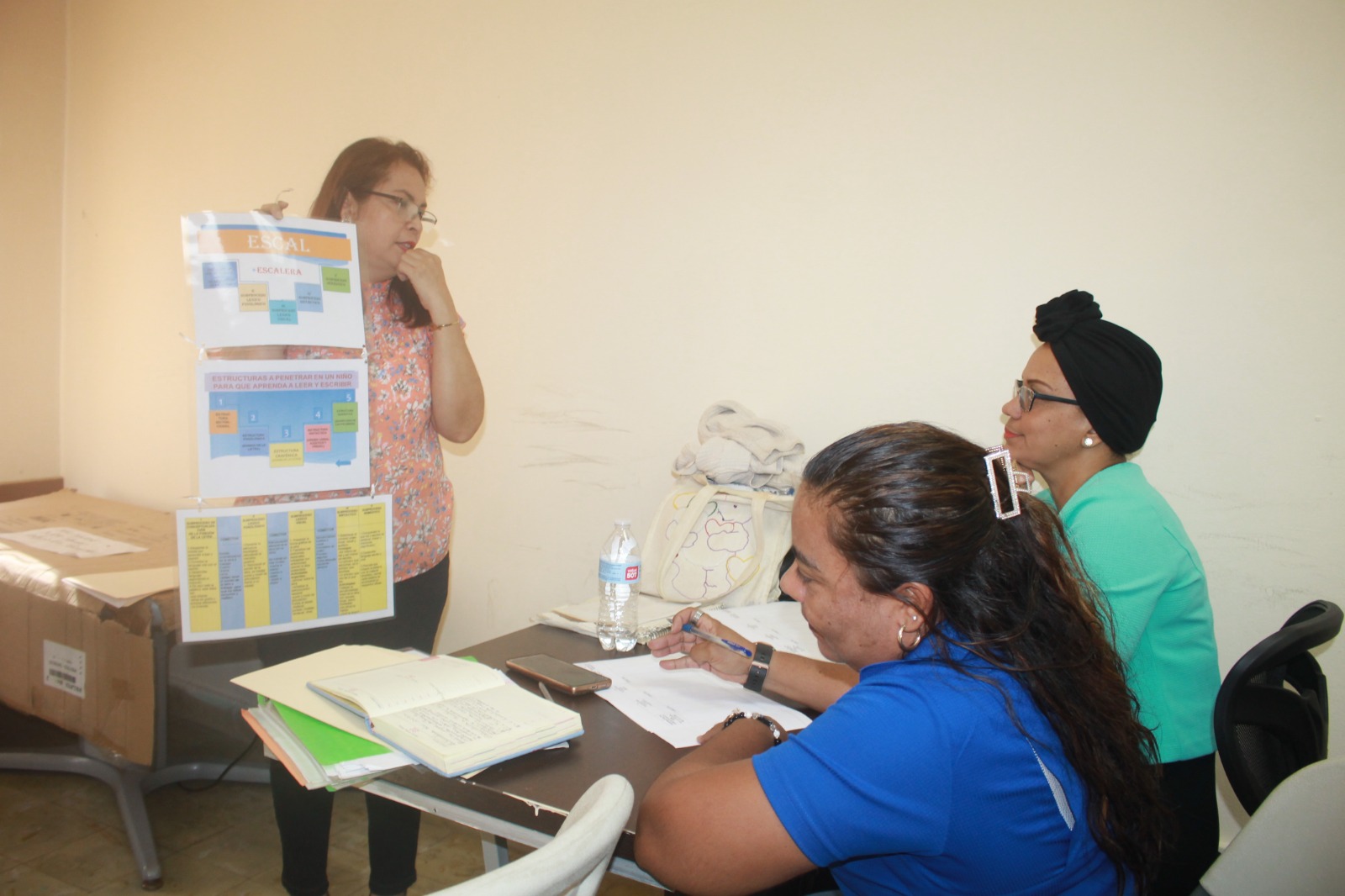 Docentes de Enseñanza Especial refuerzan conocimientos sobre lectura y escritura