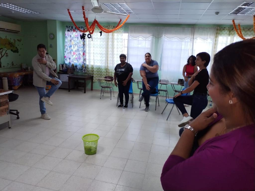 Padres de estudiantes con Autismo de la EEE se capacitan sobre importancia de la actividad física