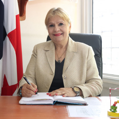 Director (a) Profesora Rosaura Alvarado