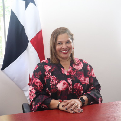 Profesora Malineth Bravo de Maldonado