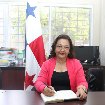Supervisor (a) Profesora Gladys Pérez
