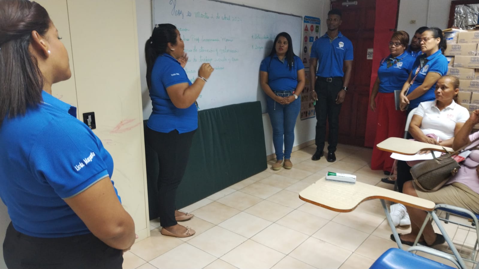 Padres de familia de Darién participan de docencia sobre Autismo