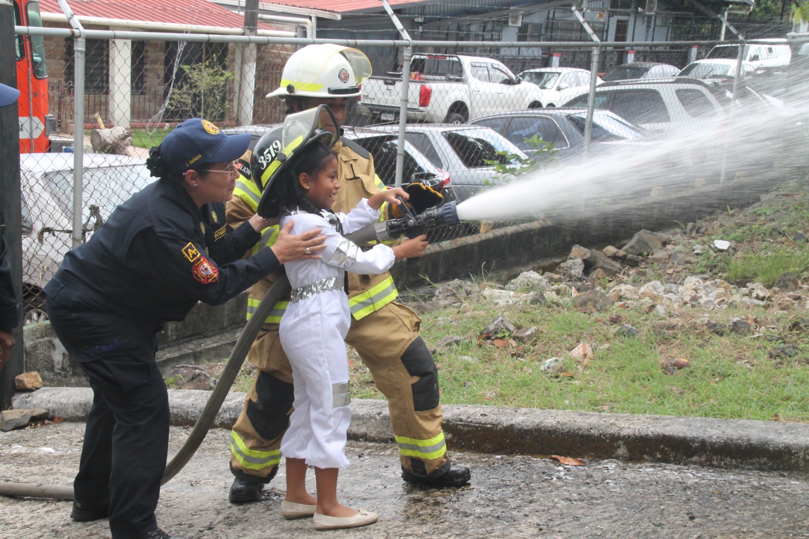Niños y niñas de ENSOR celebran el Día de Las Profesiones