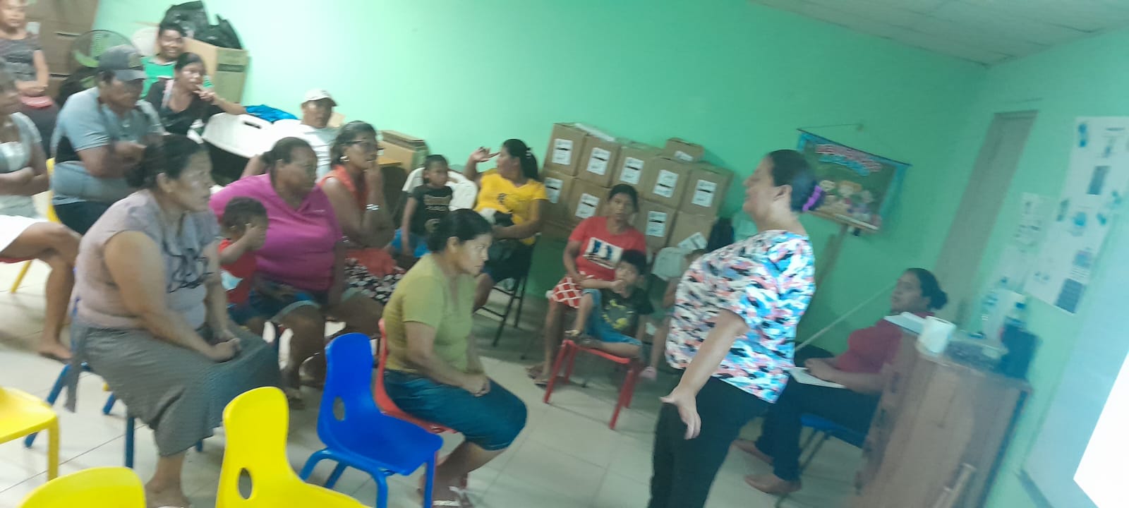 Docencia sobre la importancia de la estimulación para el lenguaje en Bocas del Toro