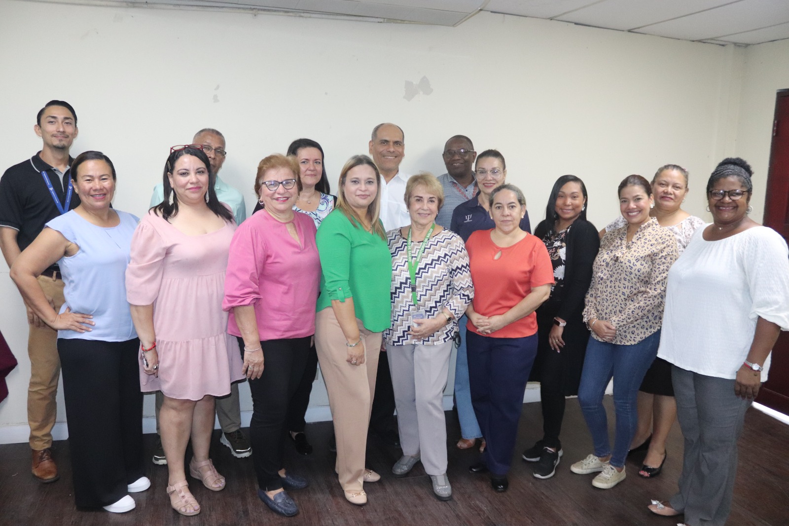 Especialistas realizan reunión mensual de la Red Intersectorial de Salud Mental