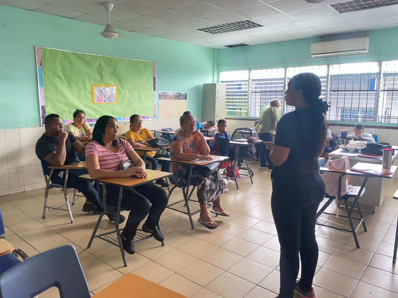 Padres de Tocumen conocen sobre motricidad y lenguaje