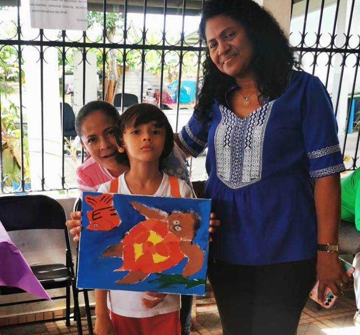 Estudiantes de Veraguas presentan sus dibujos en Galería de Arte