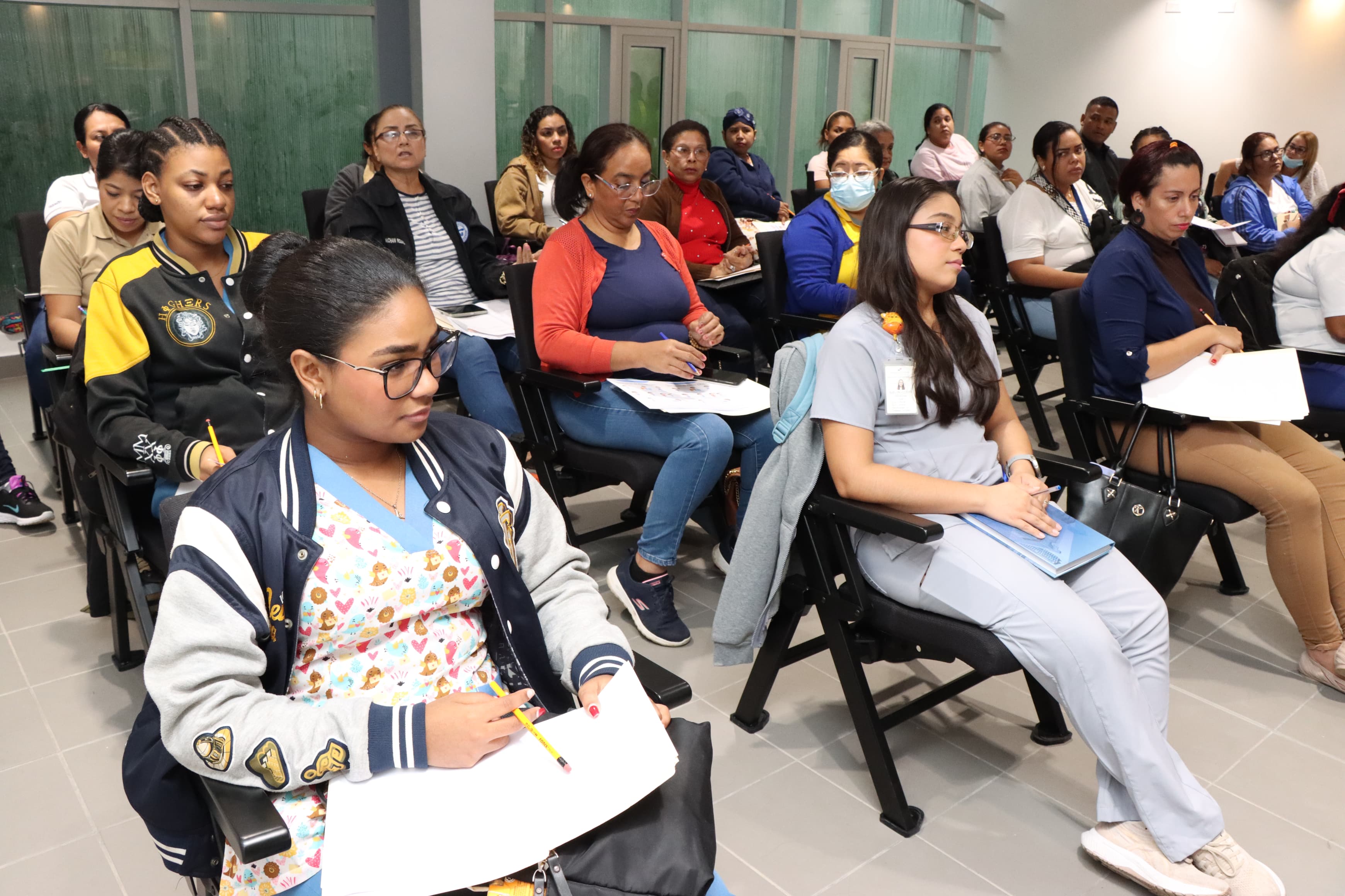 Especialistas se capacitan en temas sobre Autismo y discapacidad intelectual