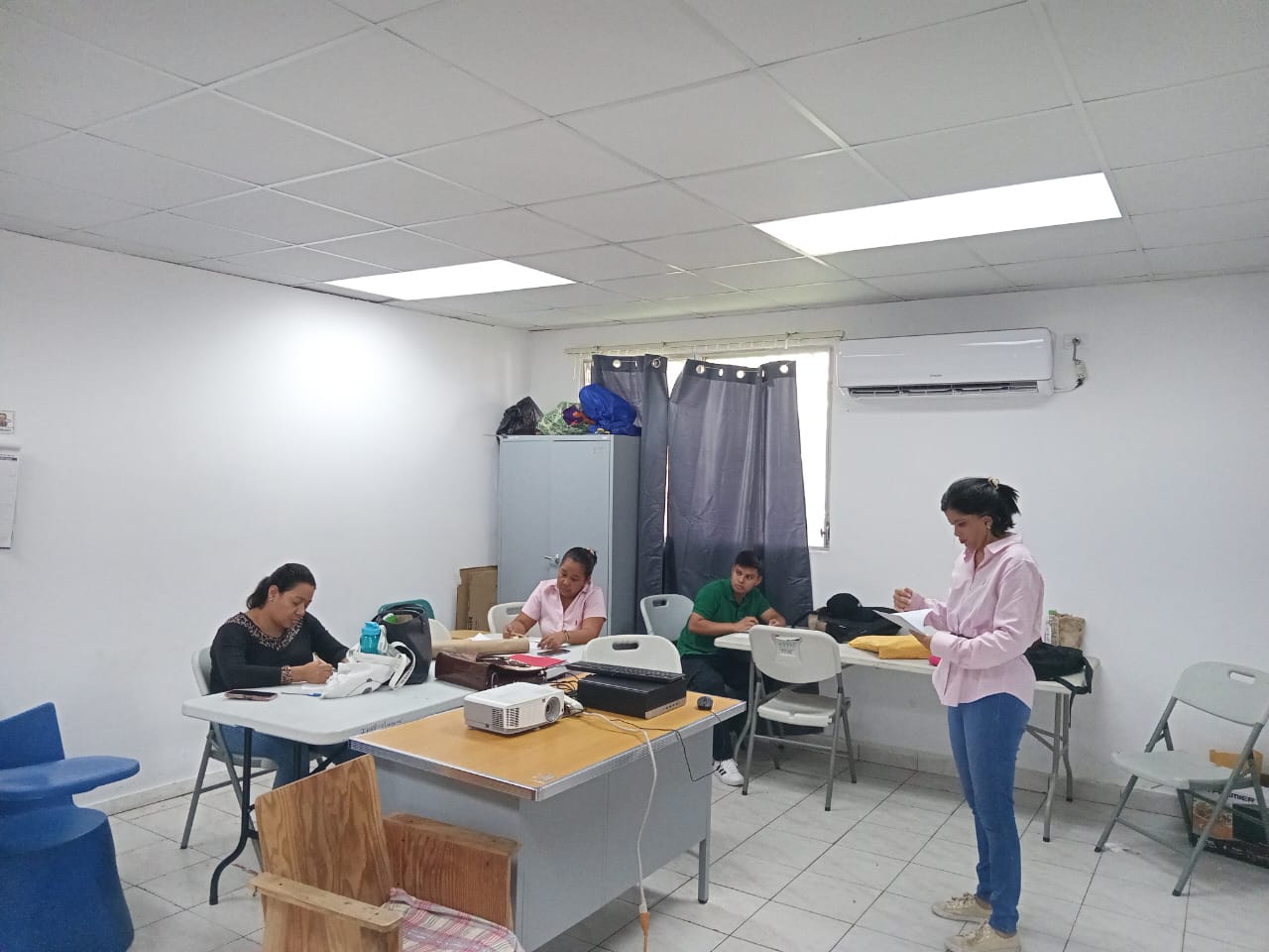 Docentes y técnicos concluyen capacitaciones en semana de Receso Escolar