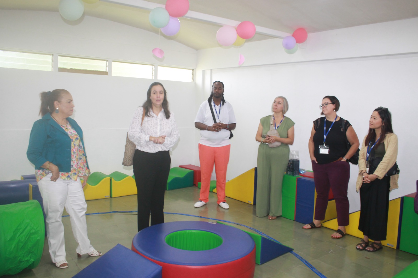 Especialistas extranjeros visitan la Escuela Nacional de Ciegos Helen Keller