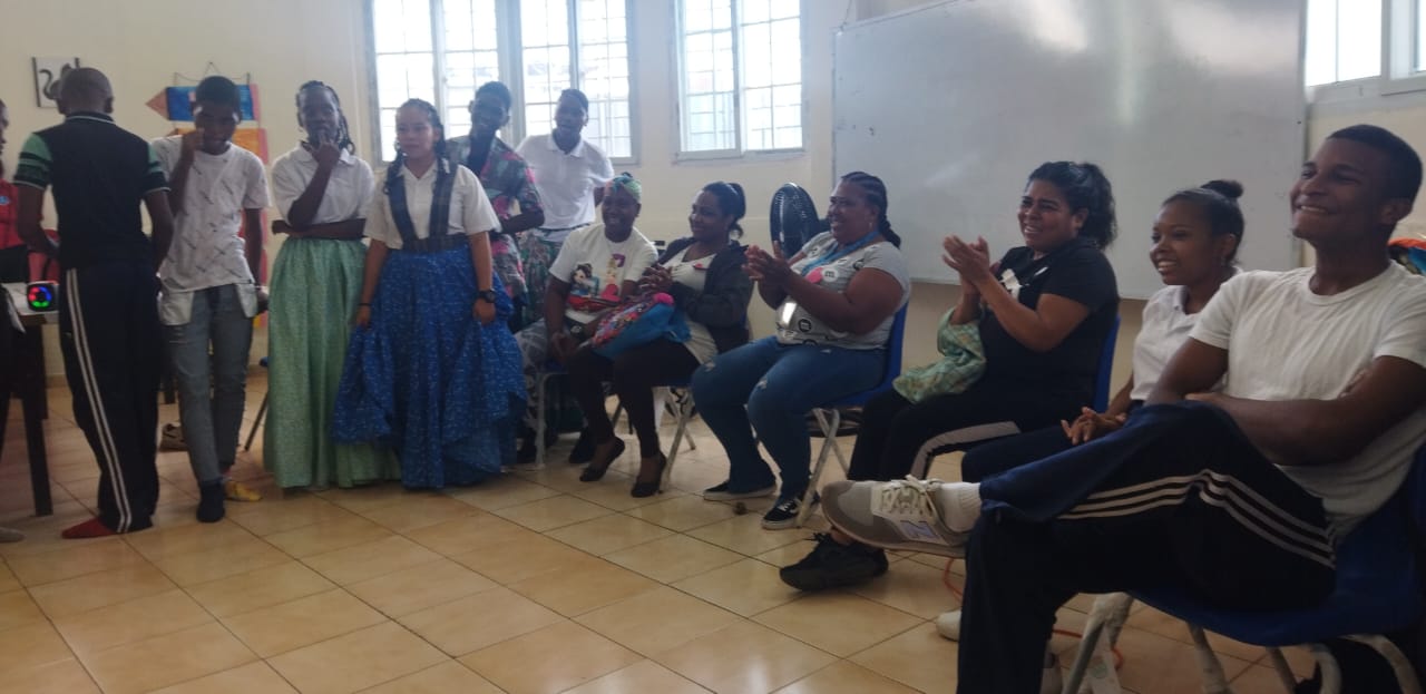 Padres de Colón participan de docencia sobre Higiene