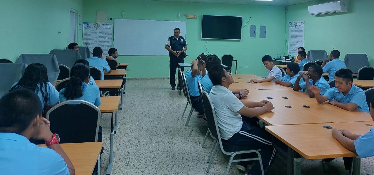 Dictan Capacitación sobre Prevención del Abuso de Drogas en Bocas del Toro