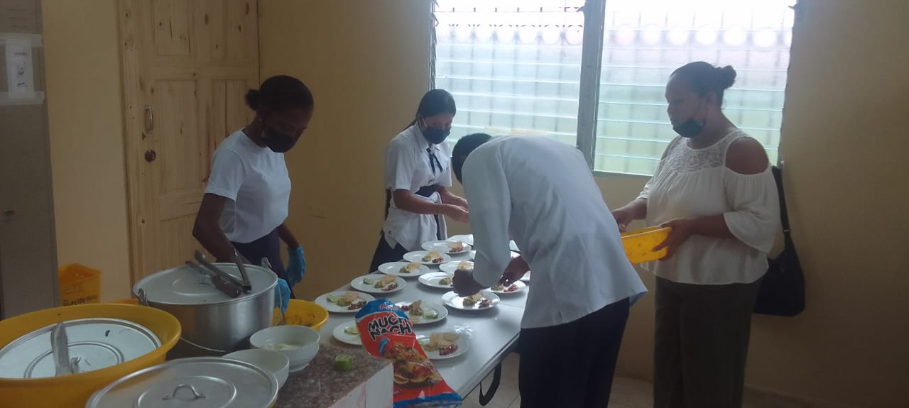 Curso de Gastronomía en Antón Fomenta Habilidades Vocacionales