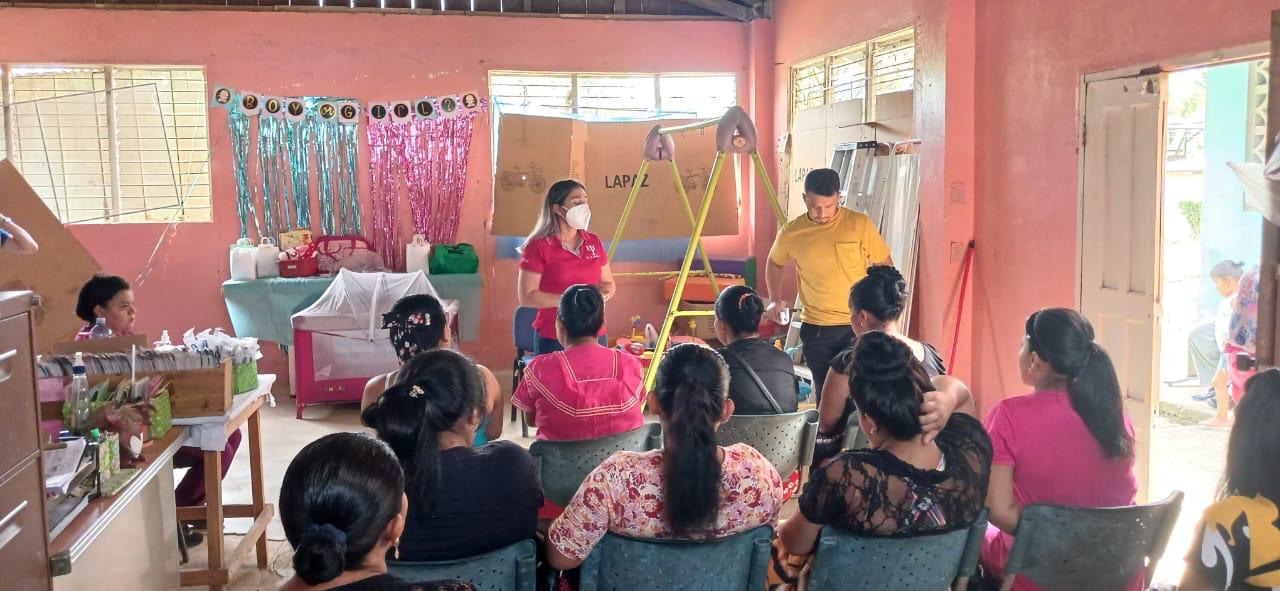 En Bocas del Toro brindan orientaciones a madres gestantes para un buen parto