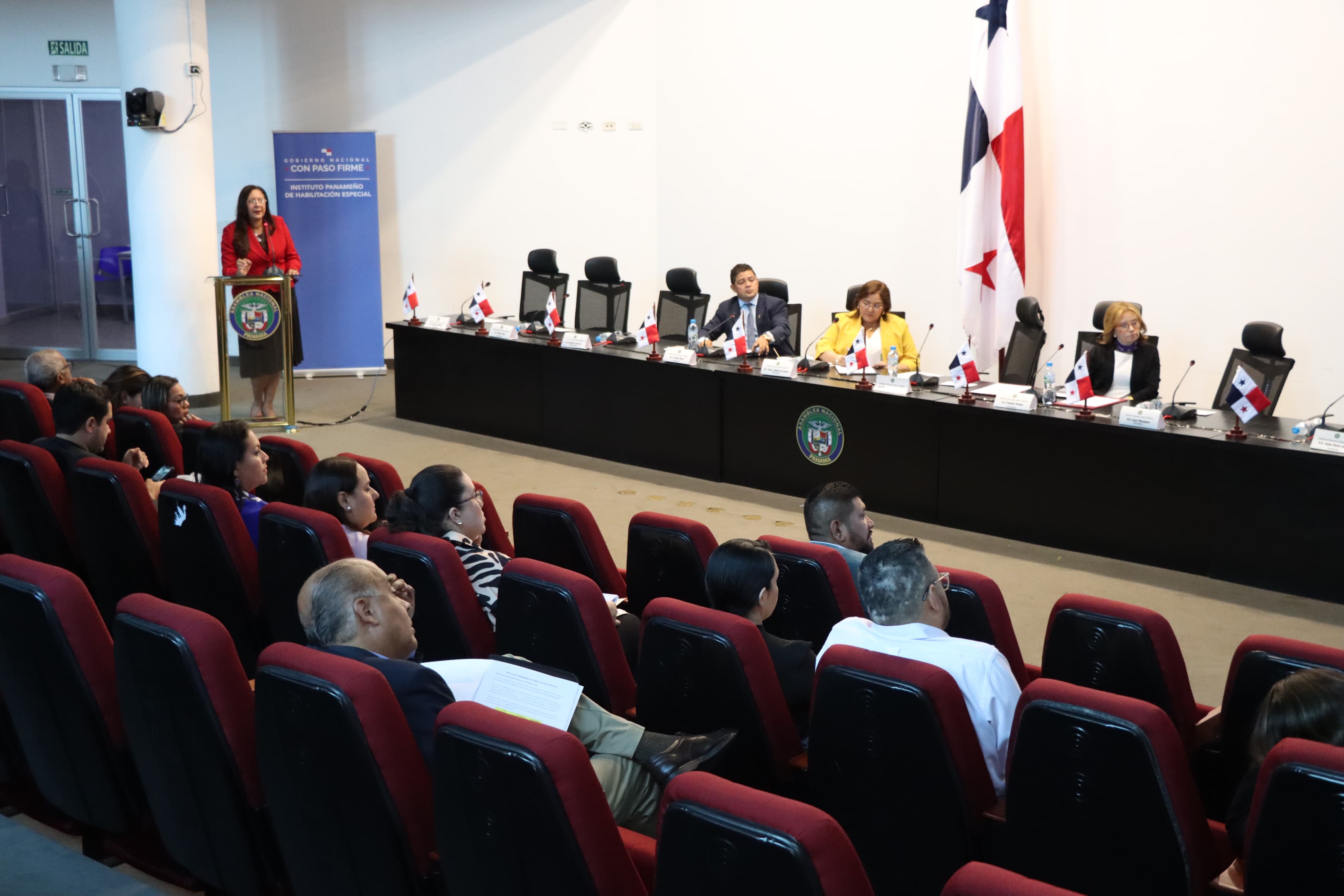 El IPHE Rinde Cuentas de su Labor Educativa en 2024