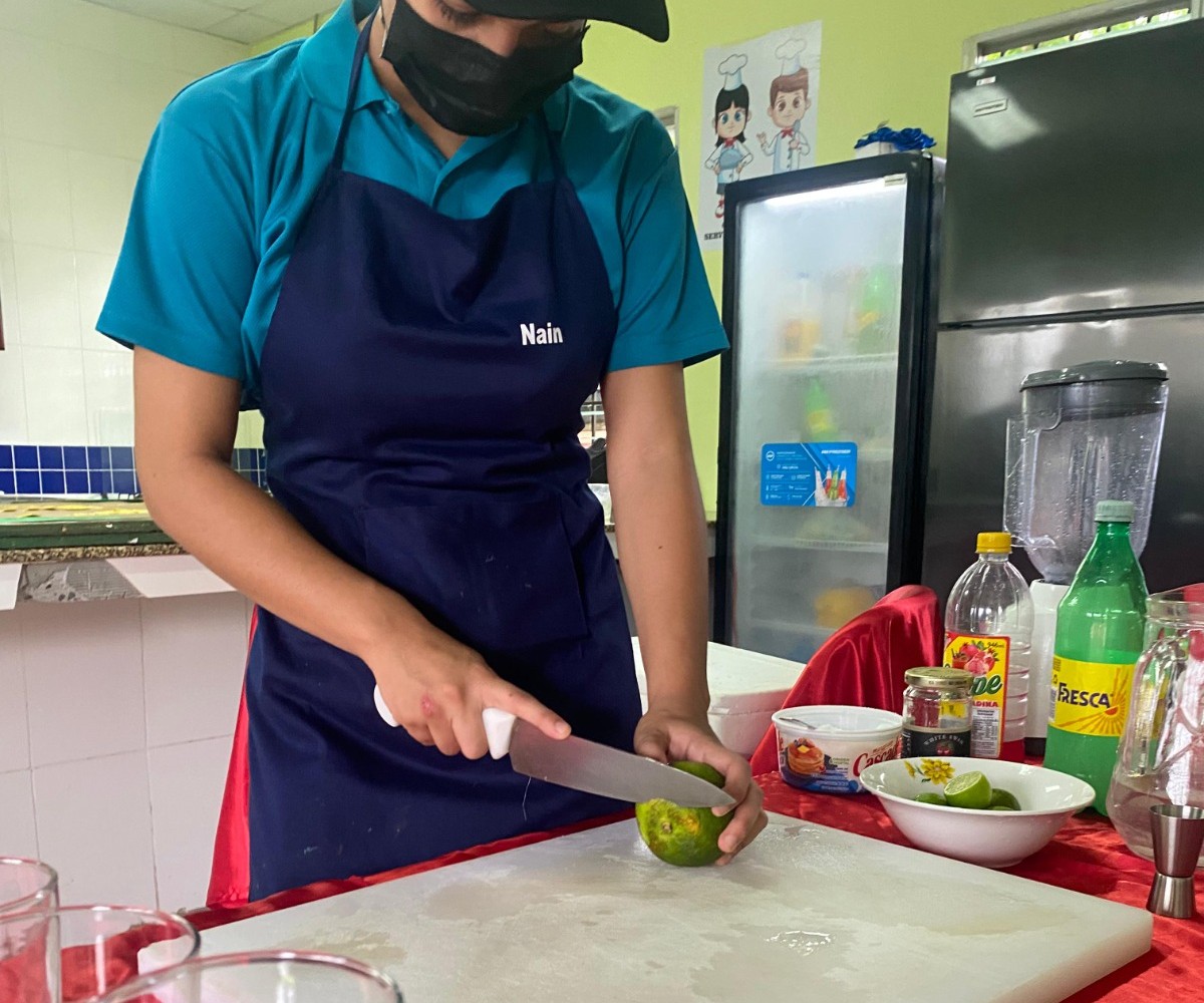Estudiantes del IPHE en Penonomé se preparan con habilidades prácticas en talleres de Soldadura, Gastronomía y Hotelería
