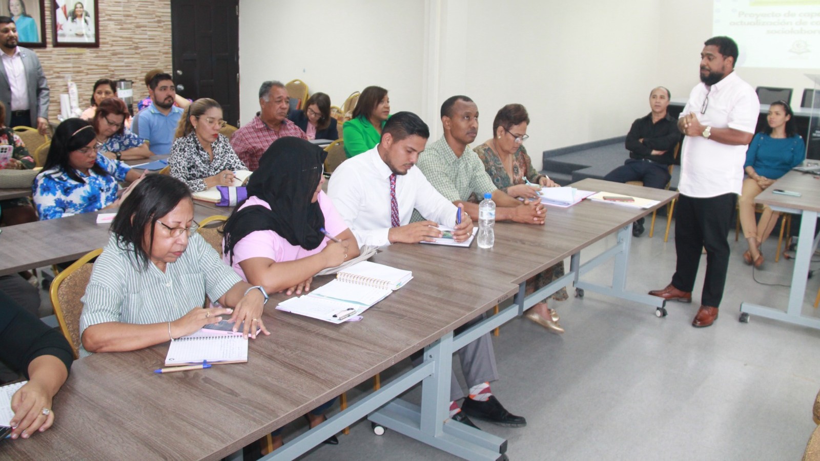 Consejería en Rehabilitación presenta nuevo proyecto para fortalecer las competencias sociolaborales de los estudiantes del IPHE