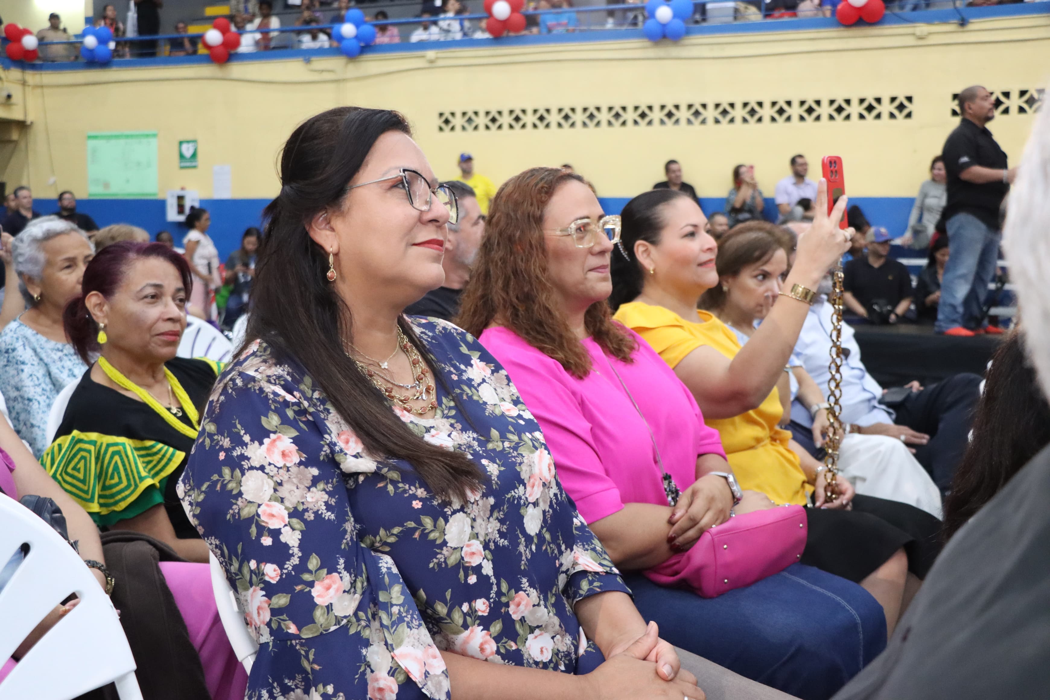 Autoridades del IPHE participan en cierre del Concierto Infantil Inclusivo “Mil Corazones Una Misión”.