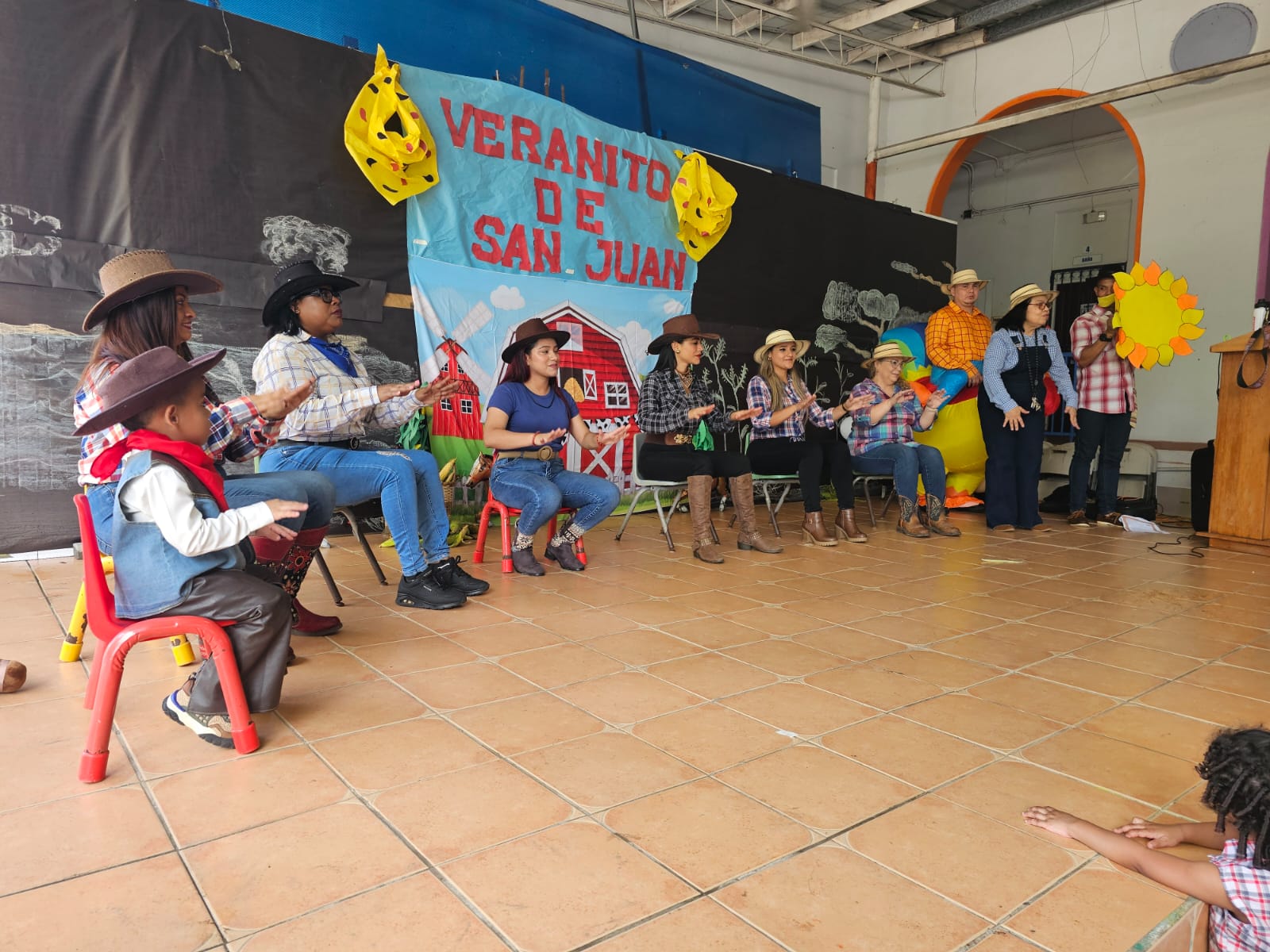 Niños del PEP conmemoran del Veranito de San Juan