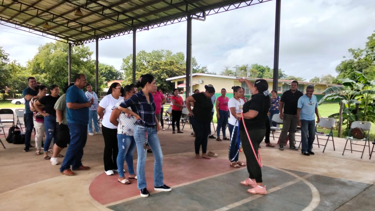 Realizan taller de Crianza Positiva para padres en Aguadulce