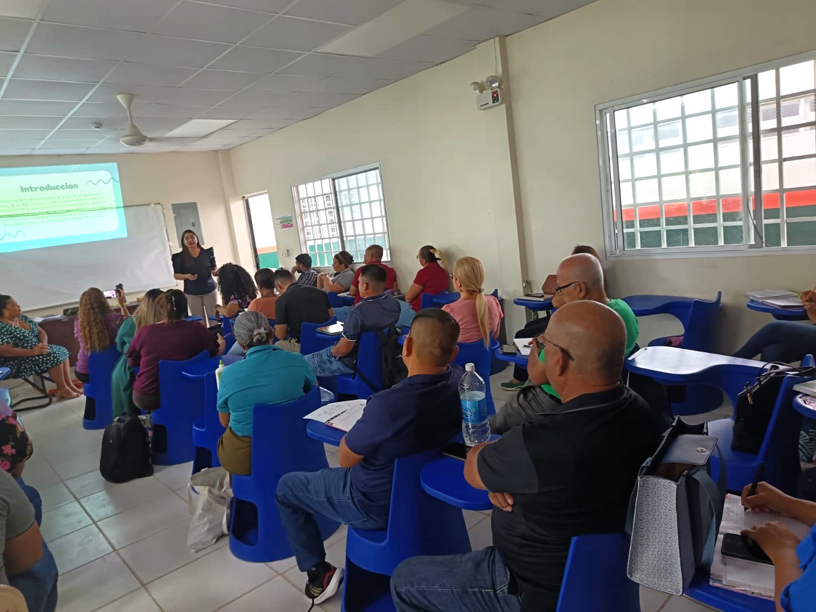 Taller de Convivencia Asertiva fortalece el ambiente laboral